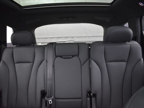 New 2026 Audi Q7 2.0T Premium Plus AWD/4WD image 16