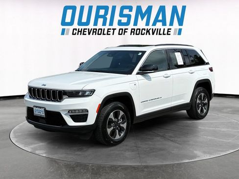 Used 2024 Jeep Grand Cherokee Limited 4xe AWD/4WD image 2