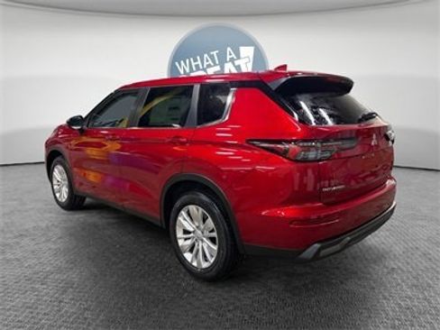 New 2026 Mitsubishi Outlander ES image 6