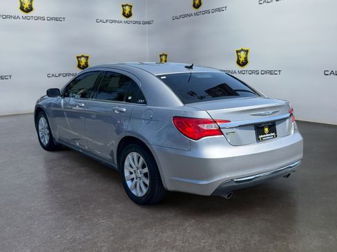 Used 2014 Chrysler 200 Touring FWD image 3