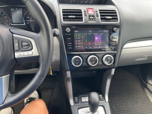 Used 2017 Subaru Forester 2.5i Premium AWD/4WD image 15