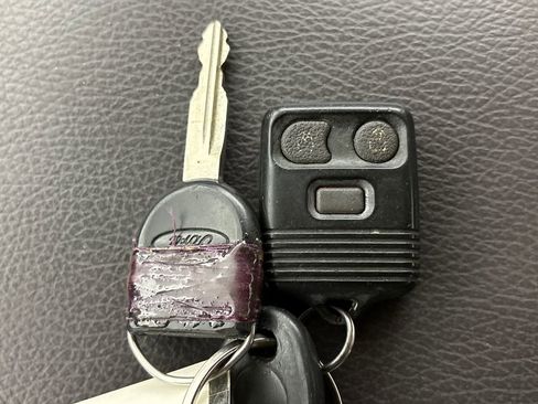 Used 2009 Ford F150 XLT RWD image 31