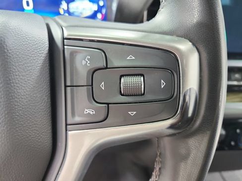 Used 2023 Chevrolet Silverado 1500 LT AWD/4WD image 25