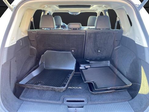 Used 2023 Nissan Rogue SL AWD/4WD image 14
