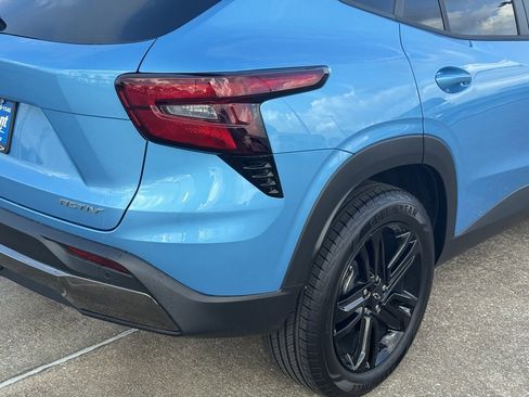New 2025 Chevrolet Trax ACTIV w/ Sunroof Package image 11