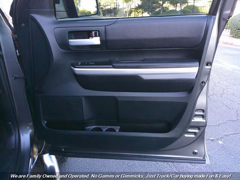 Used 2018 Toyota Tundra SR5 image 31