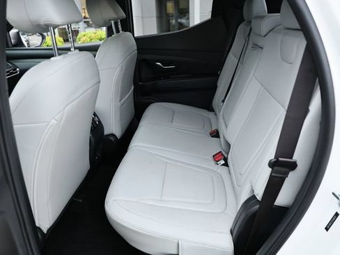 Used 2025 Hyundai Santa Cruz SEL FWD image 23