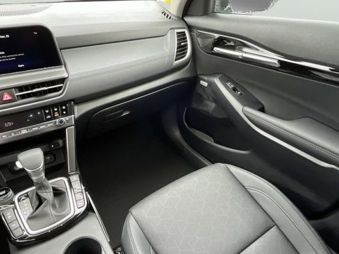 New 2026 Kia Seltos SX w/ SX Sunroof Package image 16