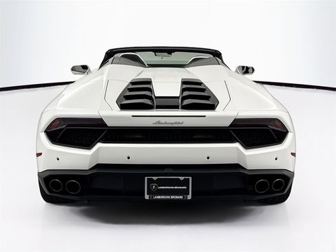 Used 2019 Lamborghini Huracan LP 580-2 image 6