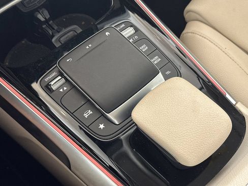 Certified 2023 Mercedes-Benz GLB 250 image 7