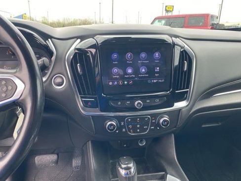 Used 2020 Chevrolet Traverse LT w/ Driver Confidence II Package image 12