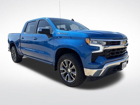 Used 2022 Chevrolet Silverado 1500 LT w/ Protection Package image 18