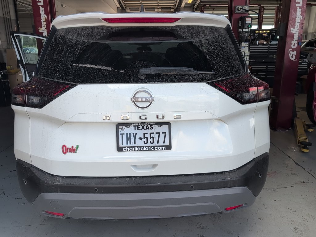 Used 2023 Nissan Rogue S FWD image 1