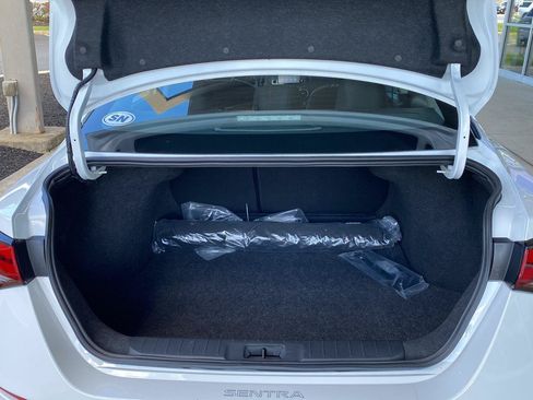 Certified 2025 Nissan Sentra S FWD image 9
