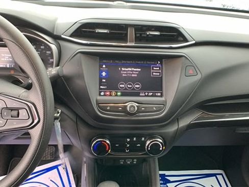 Used 2023 Chevrolet TrailBlazer LS image 14