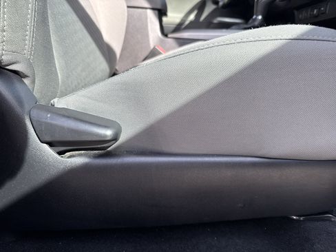 Used 2020 Toyota Tacoma SR5 image 29