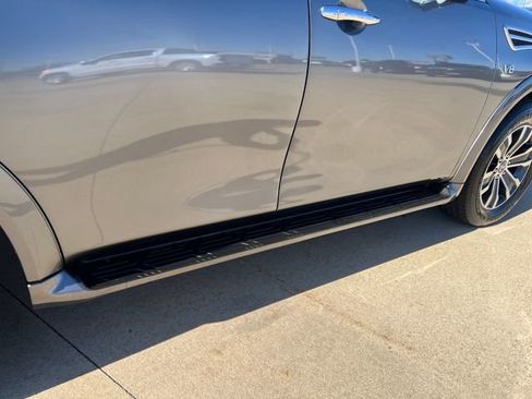 Used 2020 Nissan Armada SL w/ Premium Package image 11