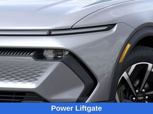 New 2026 Chevrolet Equinox EV LT image 11