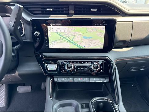 New 2026 GMC Sierra 2500 AT4 w/ AT4 Premium Plus Package AWD/4WD image 12
