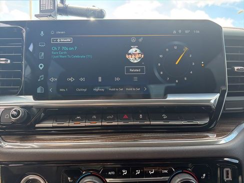 Used 2024 Chevrolet Silverado 1500 LT Trail Boss w/ Protection Package AWD/4WD image 16