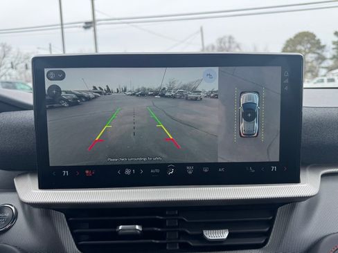 Used 2025 Ford Explorer ST-Line w/ ST-Line Street Pack image 11