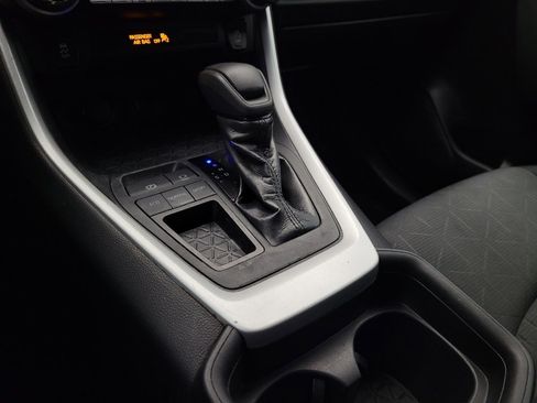 Used 2021 Toyota RAV4 XLE image 26