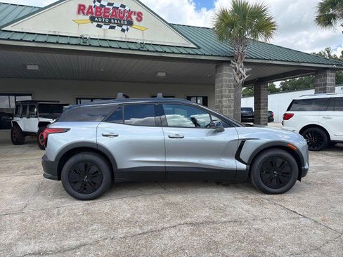 Used 2026 Chevrolet Blazer EV LT w/ Super Cruise Package FWD image 11
