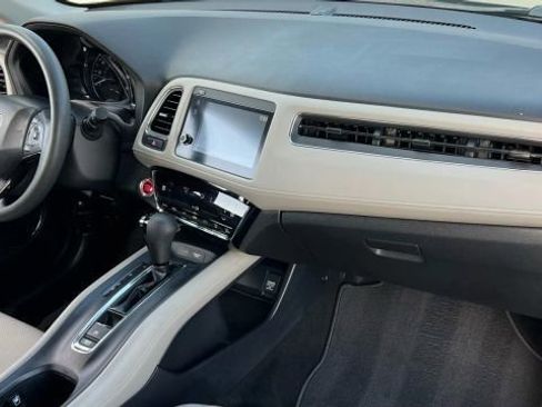 Used 2019 Honda HR-V EX image 68