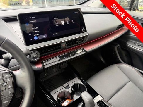 Used 2024 Toyota Prius Prime FWD image 25
