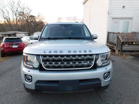 Used 2016 Land Rover LR4 Base Heated seats and steering image 2