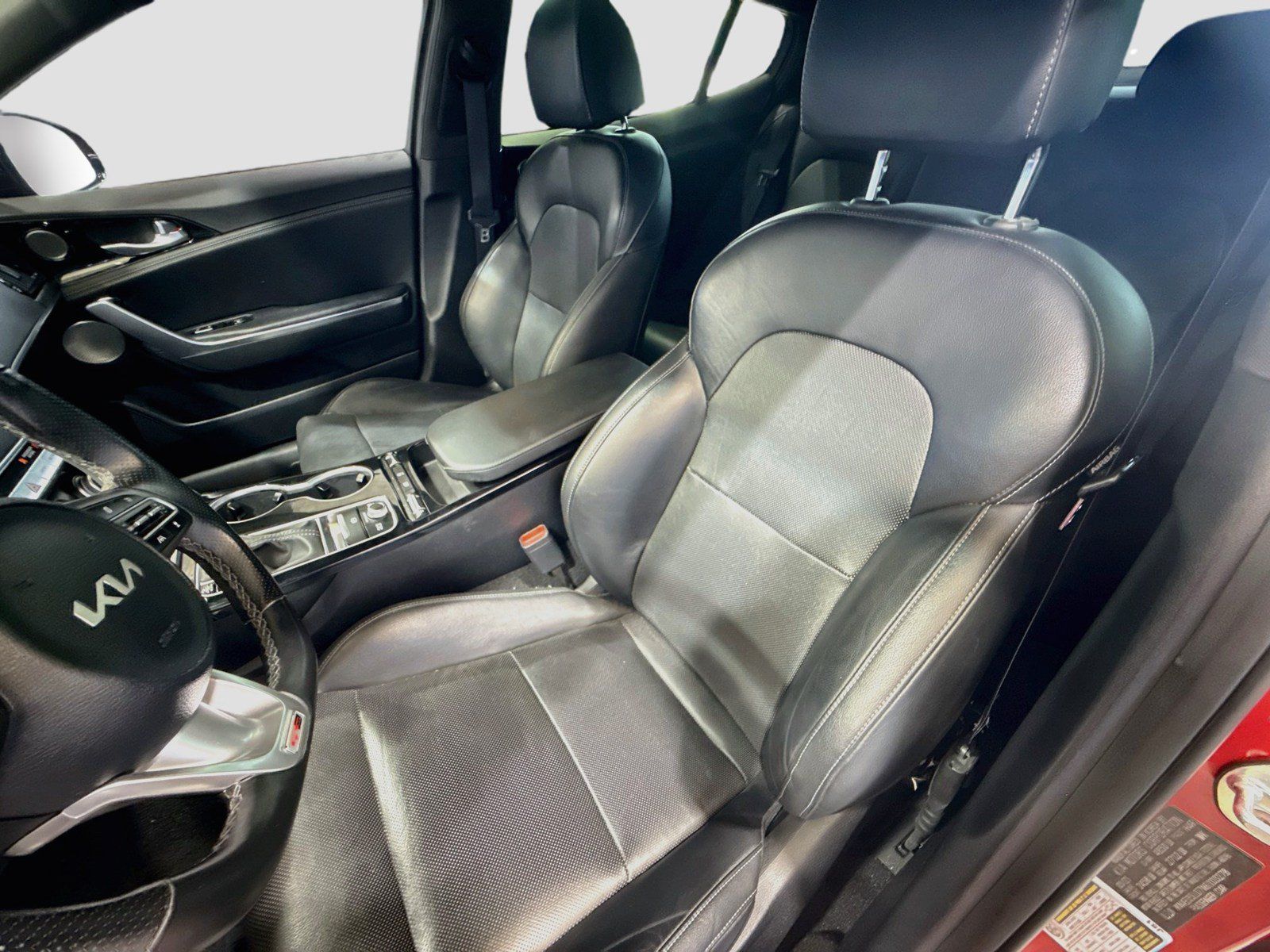 Used 2022 Kia Stinger GT-Line w/ Sun & Sound Package RWD image 12