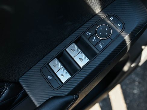 New 2025 Mitsubishi Outlander SEL image 17