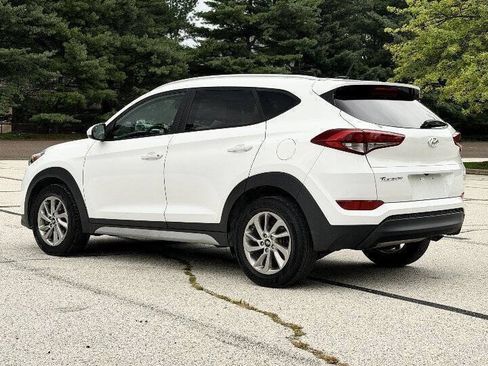 Used 2017 Hyundai Tucson SE w/ SE Popular Package 02 AWD/4WD image 6