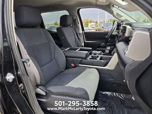Used 2023 Toyota Tundra SR5 w/ SR5 Convenience Package AWD/4WD image 17