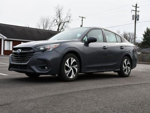 Used 2023 Subaru Legacy Premium image 3