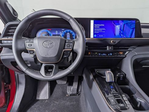 New 2026 Toyota Crown Signia Limited image 15