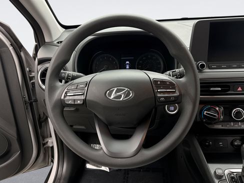 Used 2023 Hyundai Kona SEL image 12