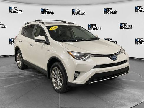 Used 2016 Toyota RAV4 Limited w/ Advanced Technology Package AWD/4WD image 7