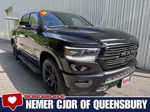 Used 2022 RAM 1500 Laramie AWD/4WD image 1
