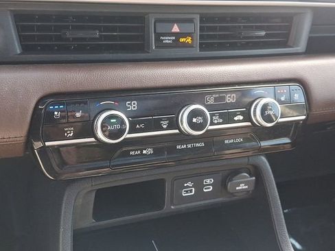 Used 2023 Honda Pilot Elite image 18