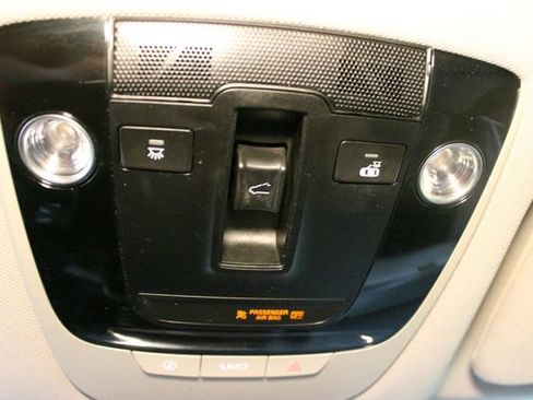 Used 2021 Kia Sorento S w/ Panoramic Sunroof Package AWD/4WD image 30