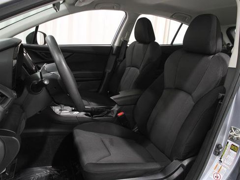 Used 2019 Subaru Impreza 2.0i image 5