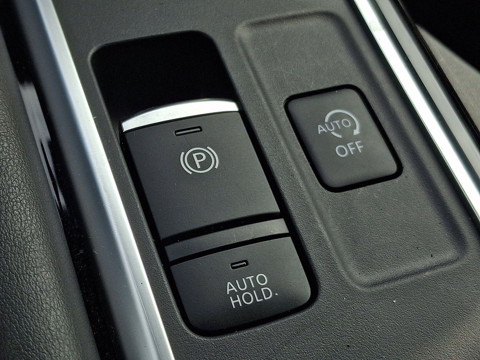 Certified 2025 Nissan Pathfinder SV AWD/4WD image 23
