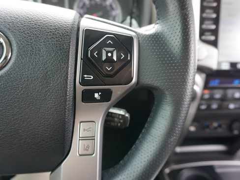 Used 2022 Toyota 4Runner Limited RWD image 9