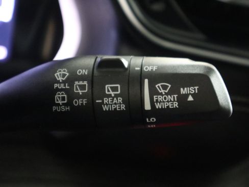 Used 2024 Jeep Grand Cherokee L Limited w/ Luxury Tech Group II image 31