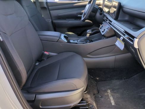 Certified 2025 Hyundai Tucson SE AWD/4WD image 27
