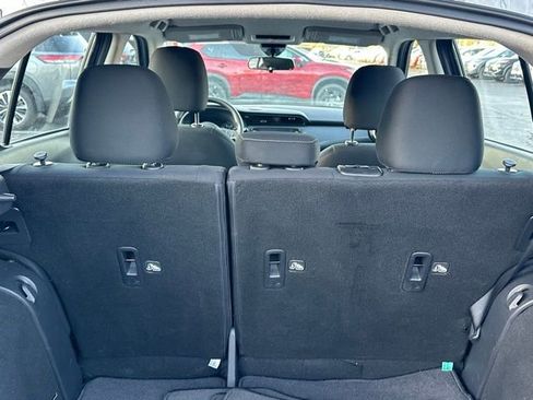 Used 2023 Nissan Kicks SV FWD image 18