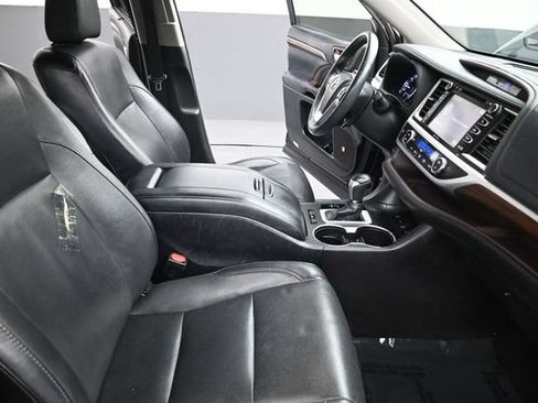 Used 2015 Toyota Highlander Limited AWD/4WD image 20