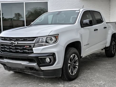 Used 2022 Chevrolet Colorado Z71 AWD/4WD image 6