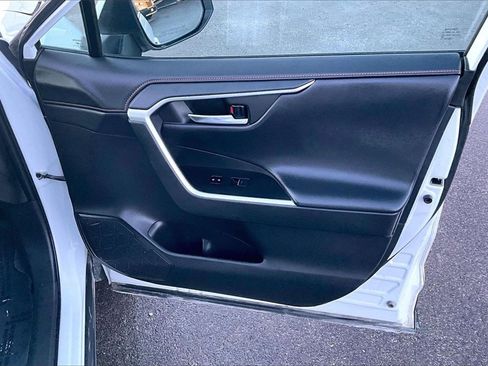 Used 2024 Toyota RAV4 Adventure image 24